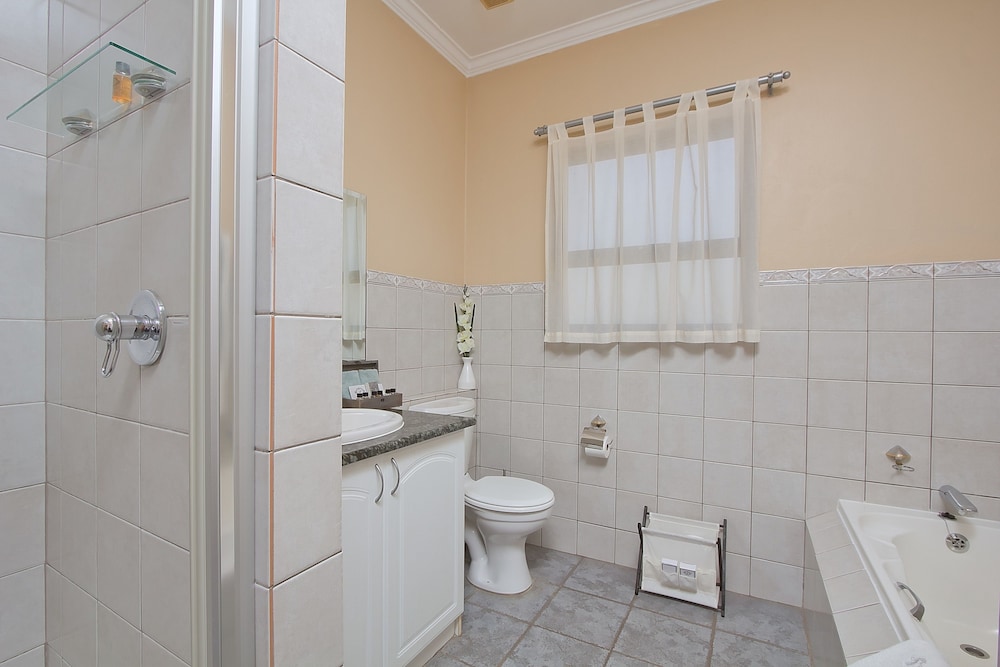 Centurion Golf Suites 46/50