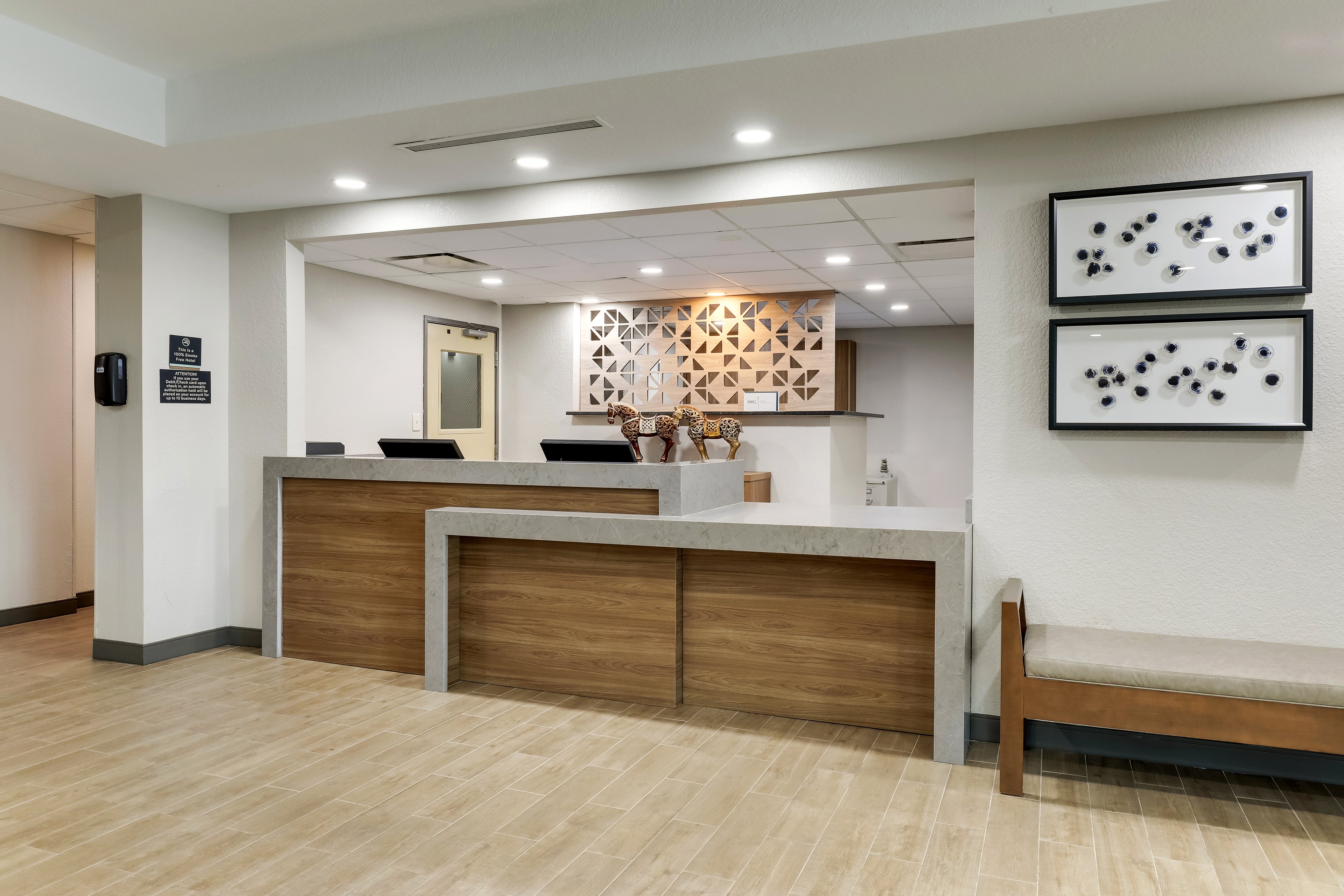 Candlewood Suites Lexington 16/74