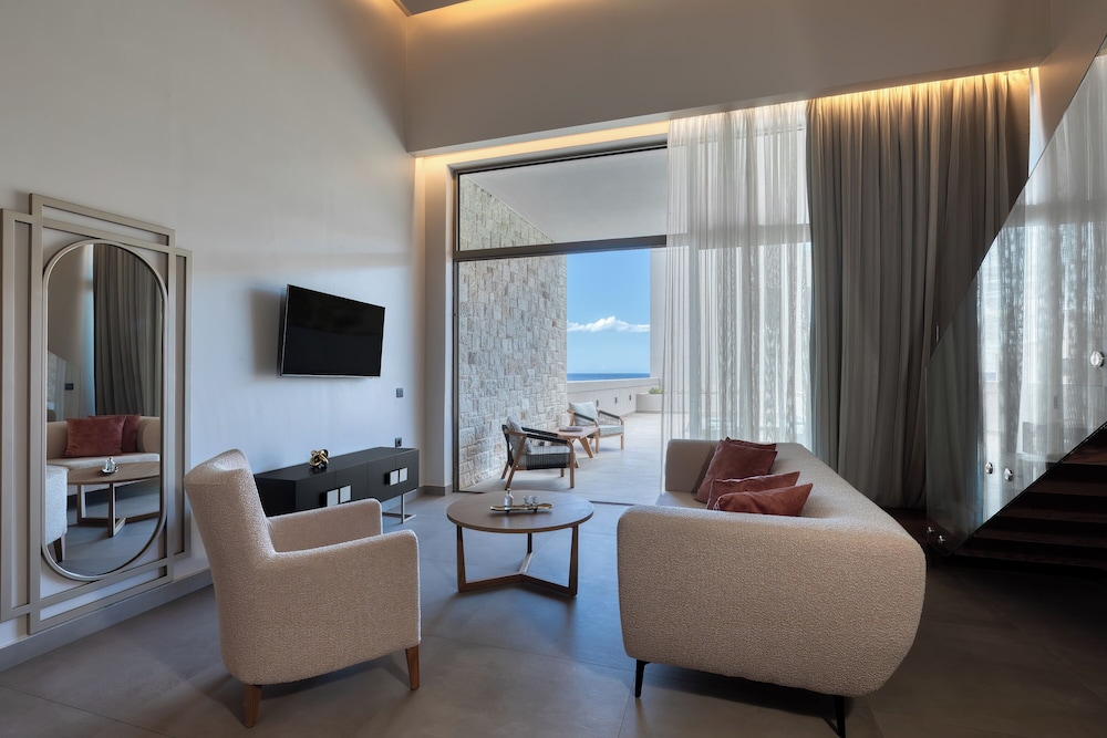 Castelo Boutique Suites by the sea 58/76
