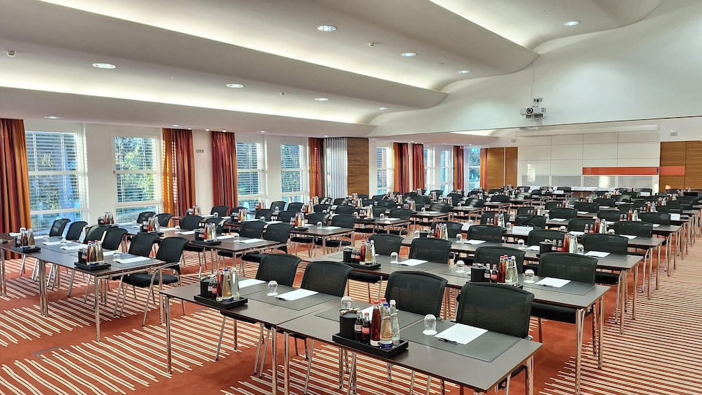 Steigenberger Der Sonnenhof 38/47