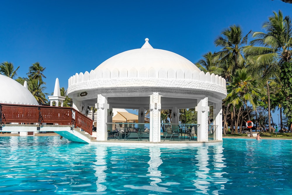 Southern Palms Beach Resort in Gombato Bongwe ward