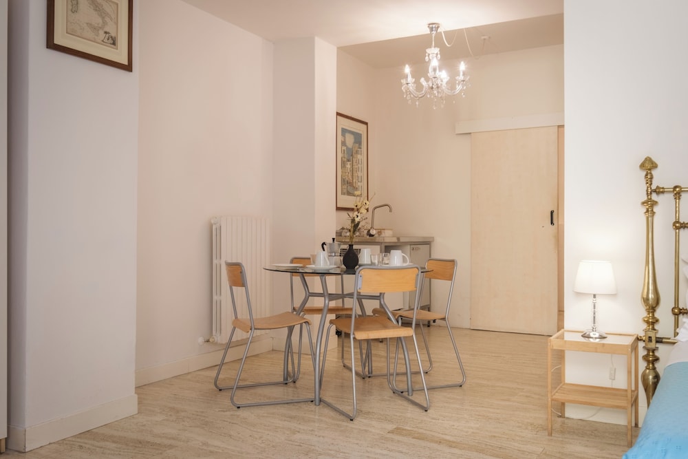Cristina Rossi Bed and Breakfast 39/50
