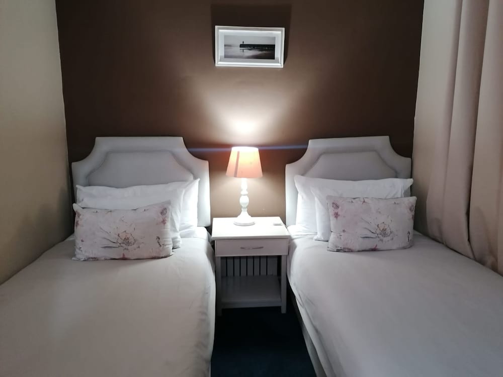 Cape Town Beachfront Apartments At Leisure Bay 20/50