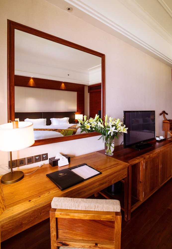 Landmark Mekong Riverside Hotel 8/44
