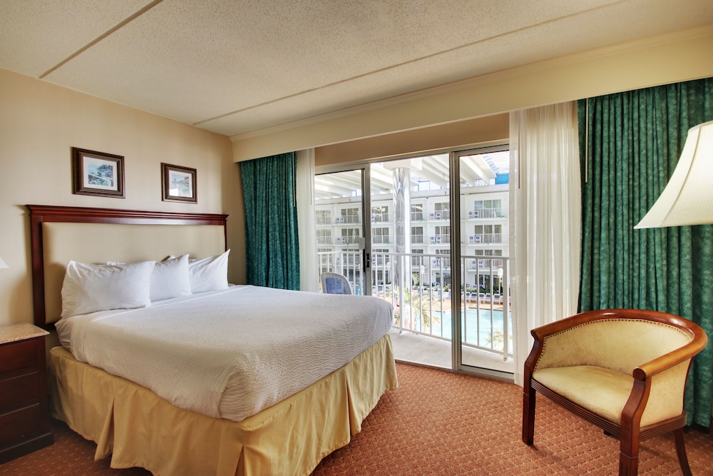 Princess Royale Oceanfront Resort 35/79