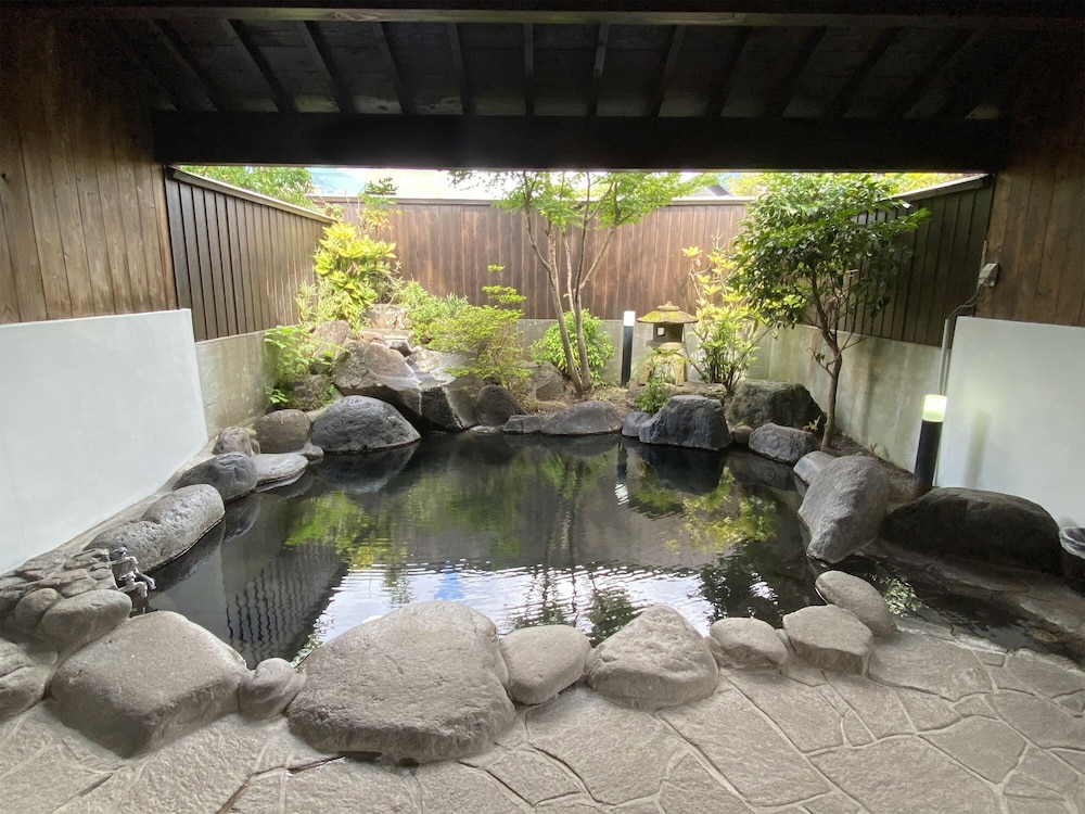 Hasuwa Inn 22/50