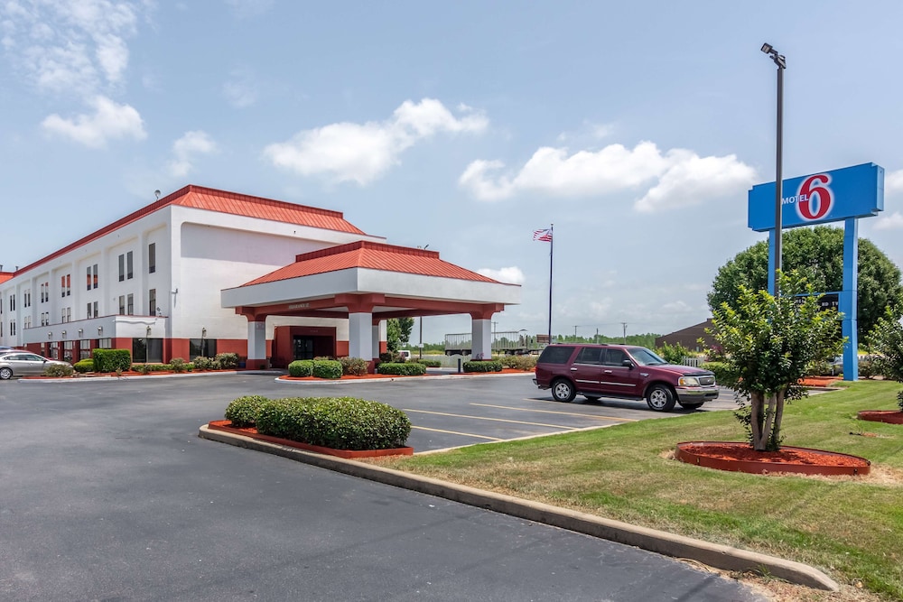 Motel6 Pine Bluff, AR 36/50