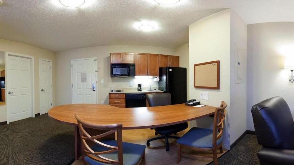 Candlewood Suites New Bern 64/75