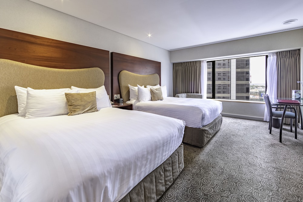 Crowne Plaza Auckland 19/77