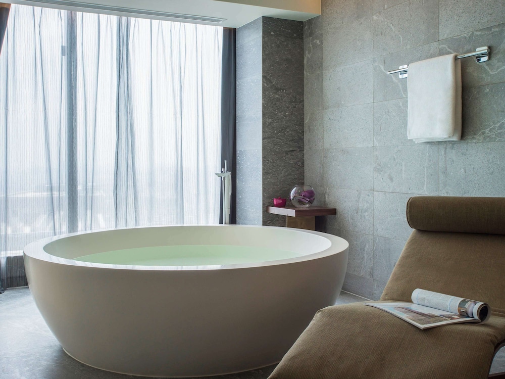 Pullman Saigon Centre 37/69