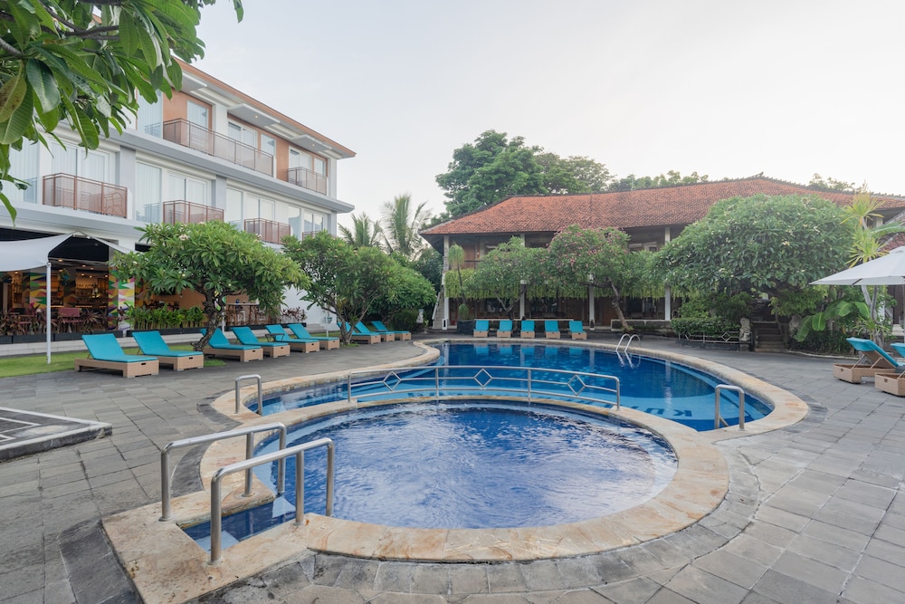 Kuta Beach Club Hotel 53/57