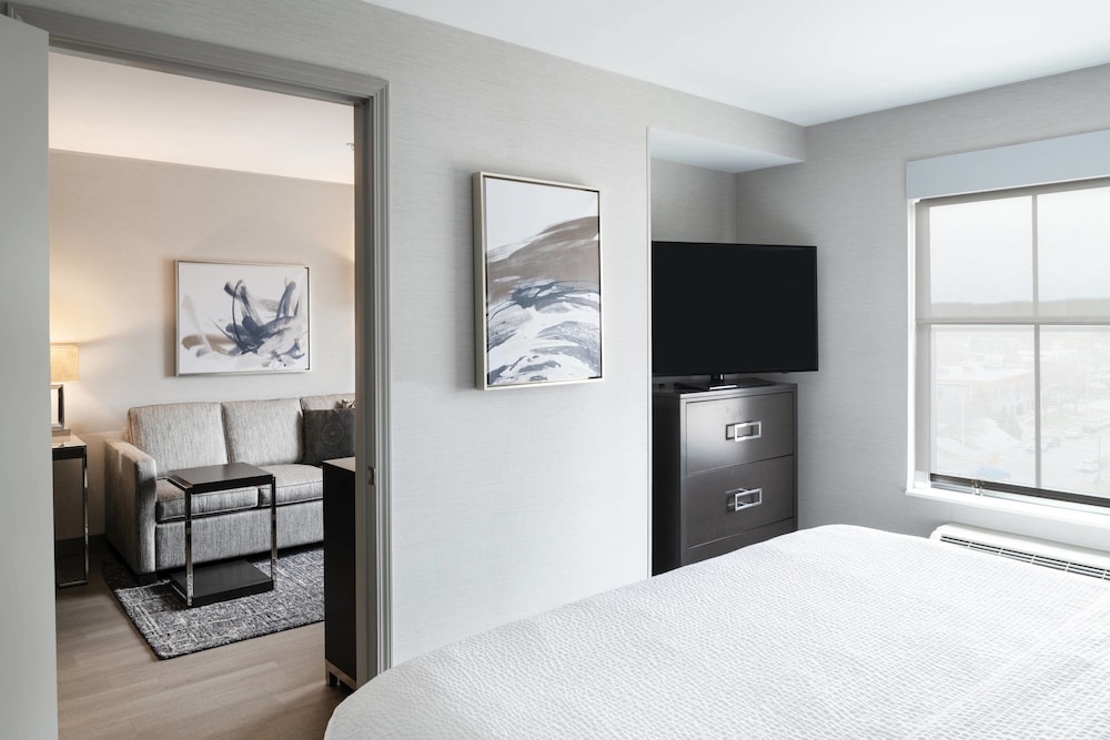 Residence Inn Portsmouth Downtown Waterfront 7/40