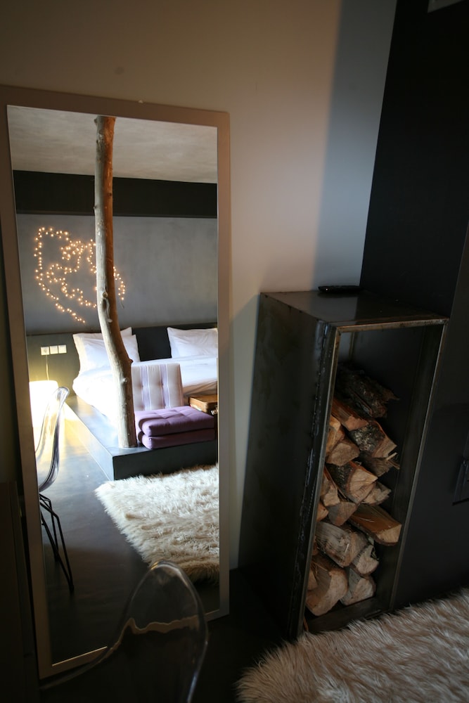 Oniropetra Boutique Hotel 11/75