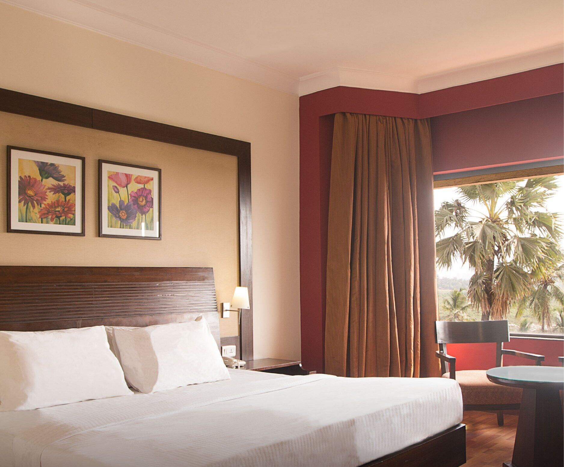 Palm, Deluxe, King Bed, City View