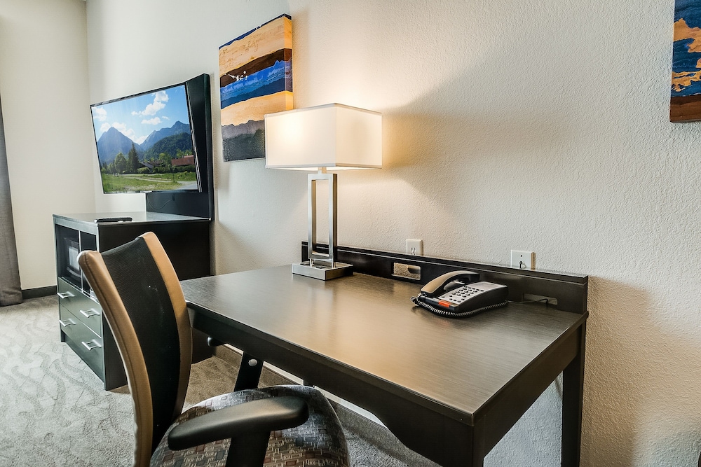 Holiday Inn Longview North 63/80
