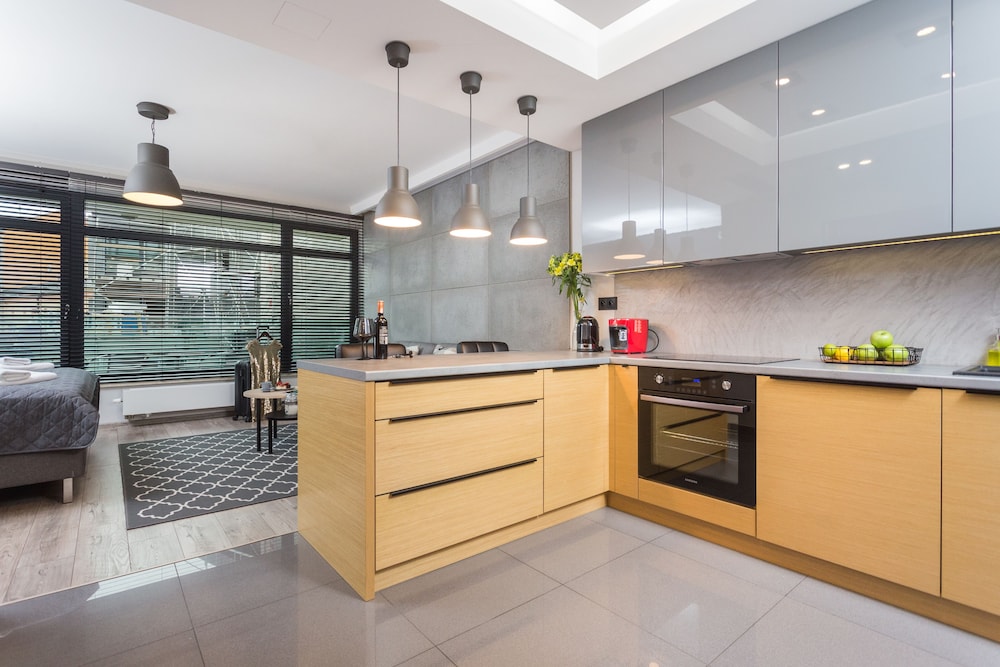 InPoint Smart Apartments 11/73
