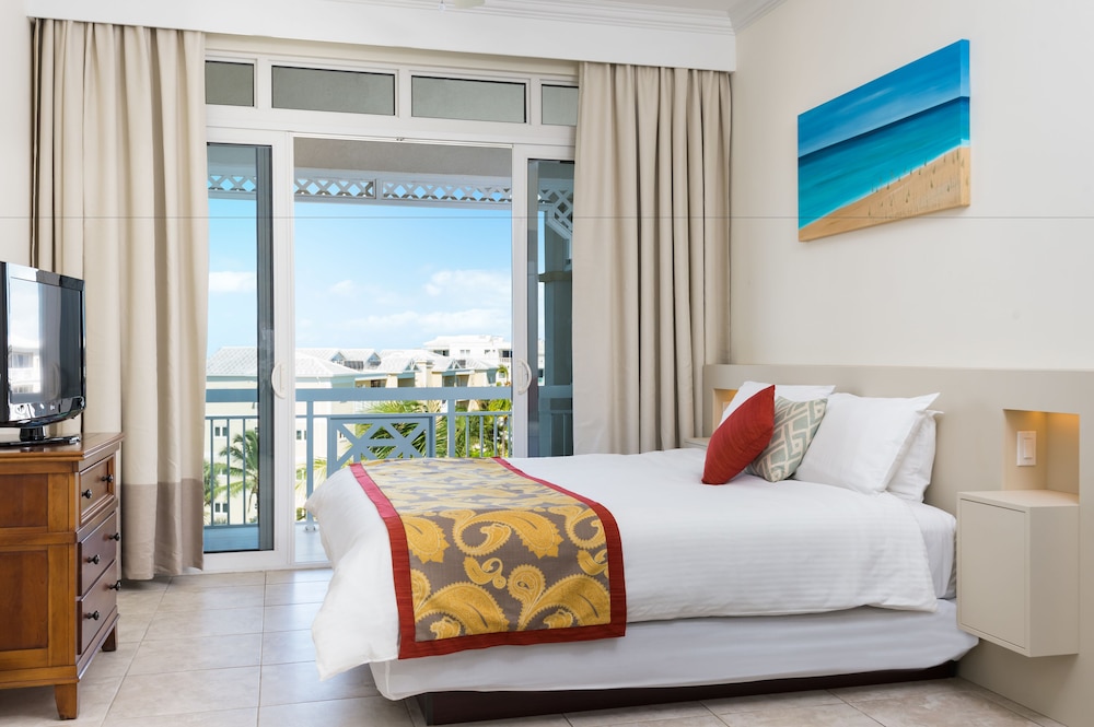 Alexandra Resort 7/32
