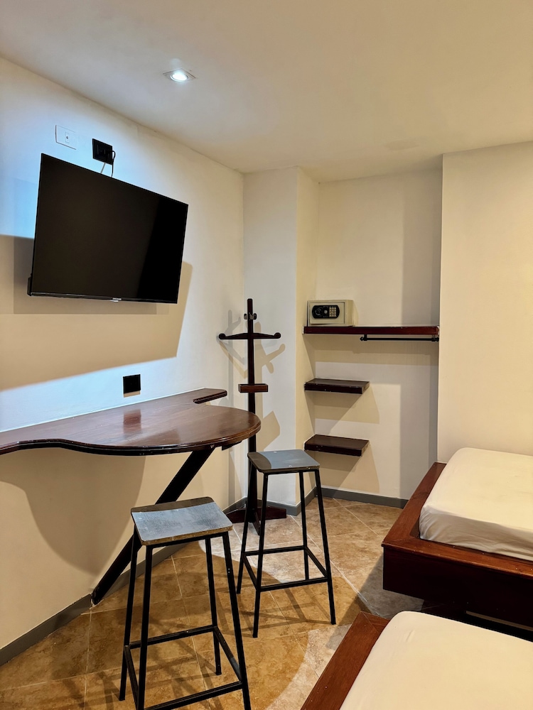Hotel Plaza Mayor 49/64