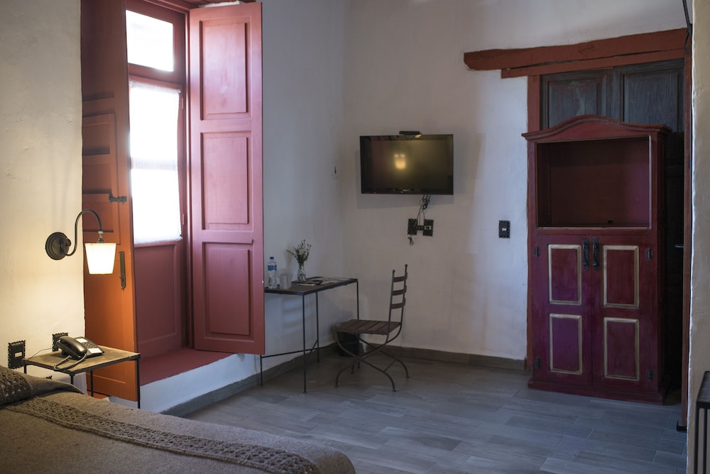Hotel Posada La Basilica 46/72