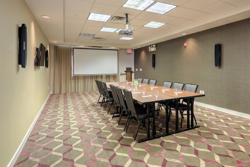 Residence Inn Woodbridge Edison/Raritan Center 42/48