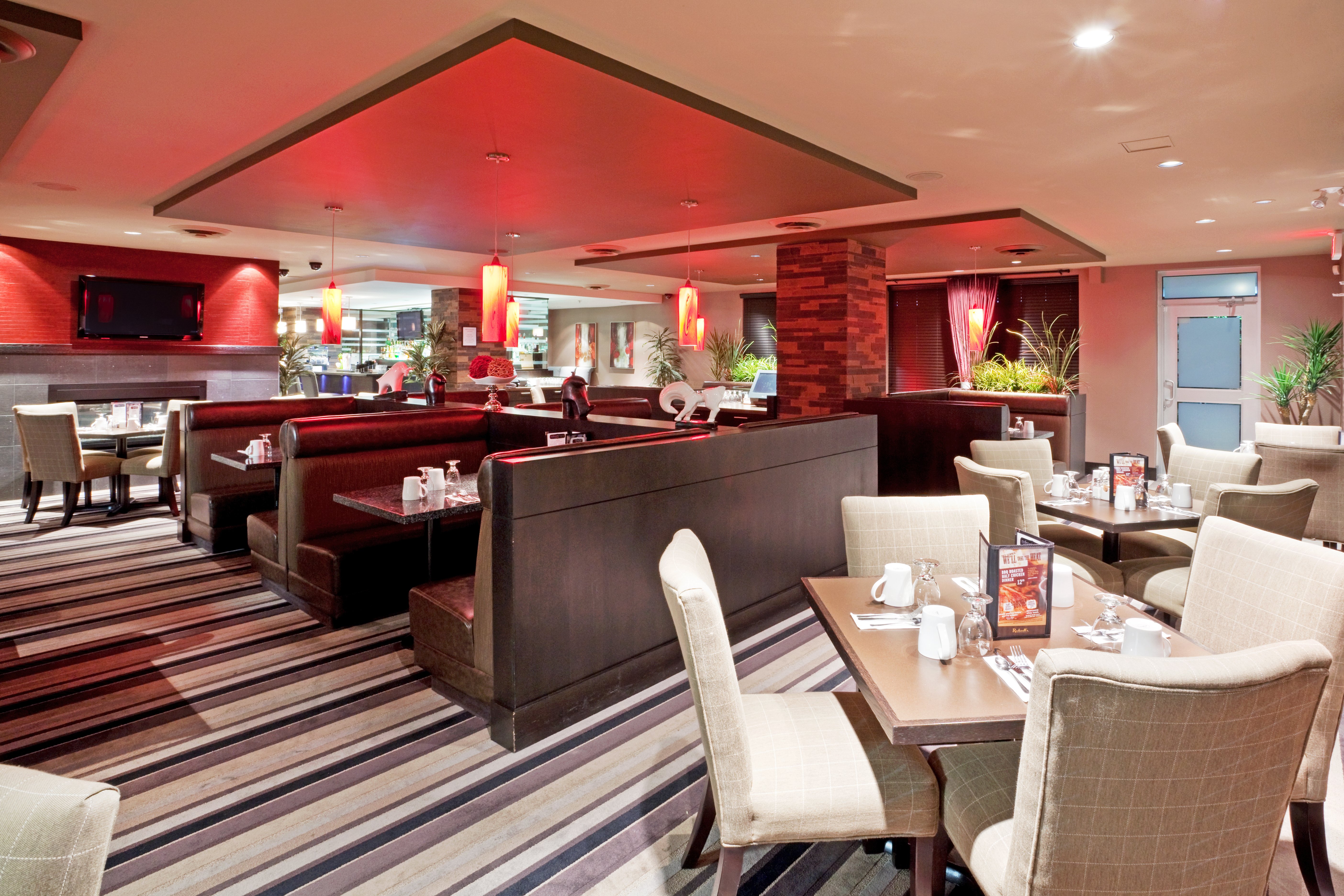 Holiday Inn Hotel Suites Surrey East Cloverdale 57/75