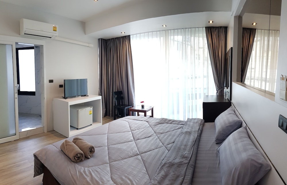 B & B Patong Beach House 14/34