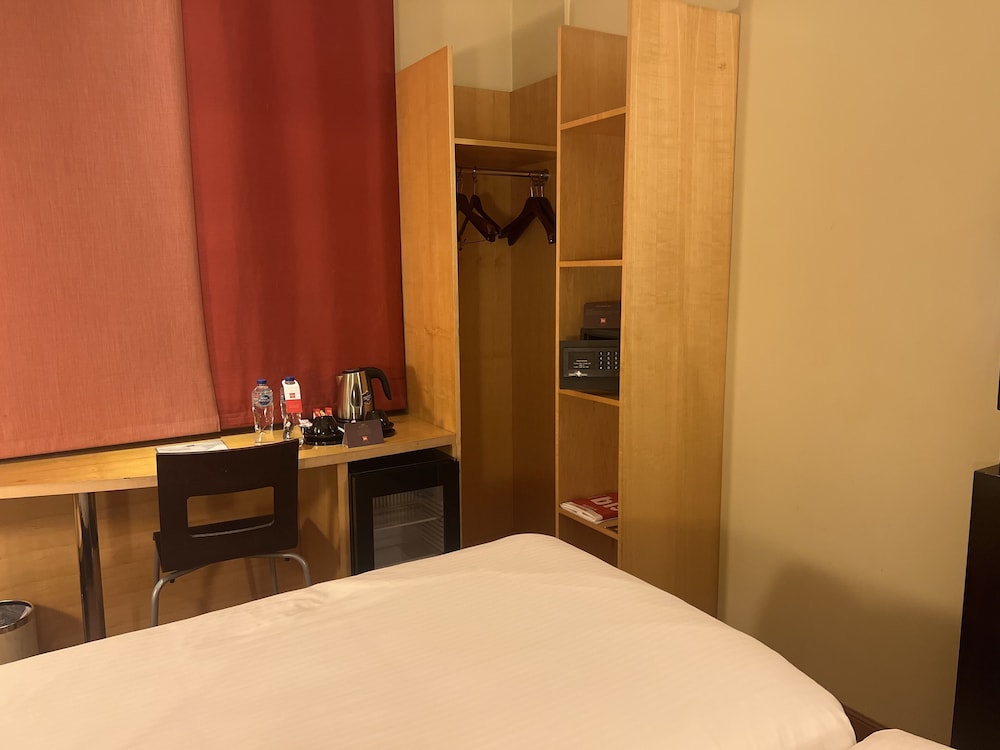 فندق إيبيس ينبع(Ibis Yanbu) 28/75
