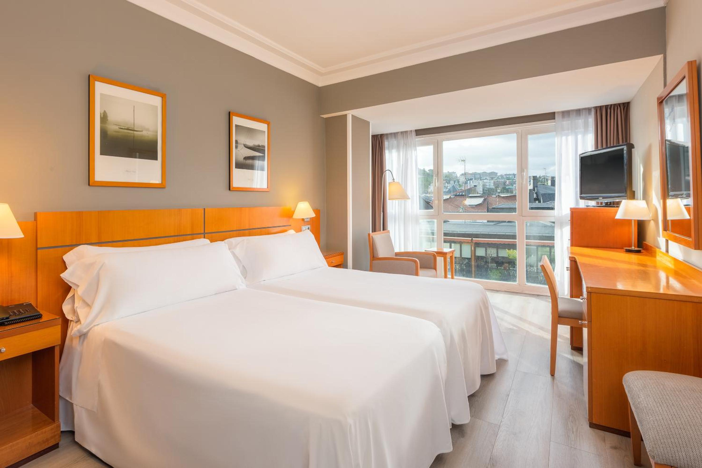 Innside, Single Bed، Hotel San Sebastian Orly, Affiliated by Melia 2/6