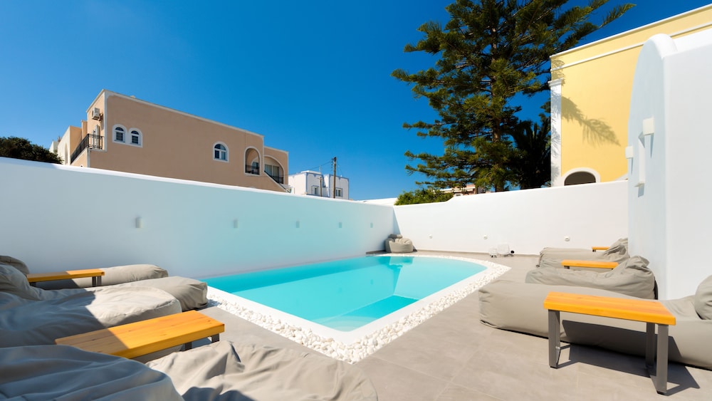 Emerald Collection Suites 39/44