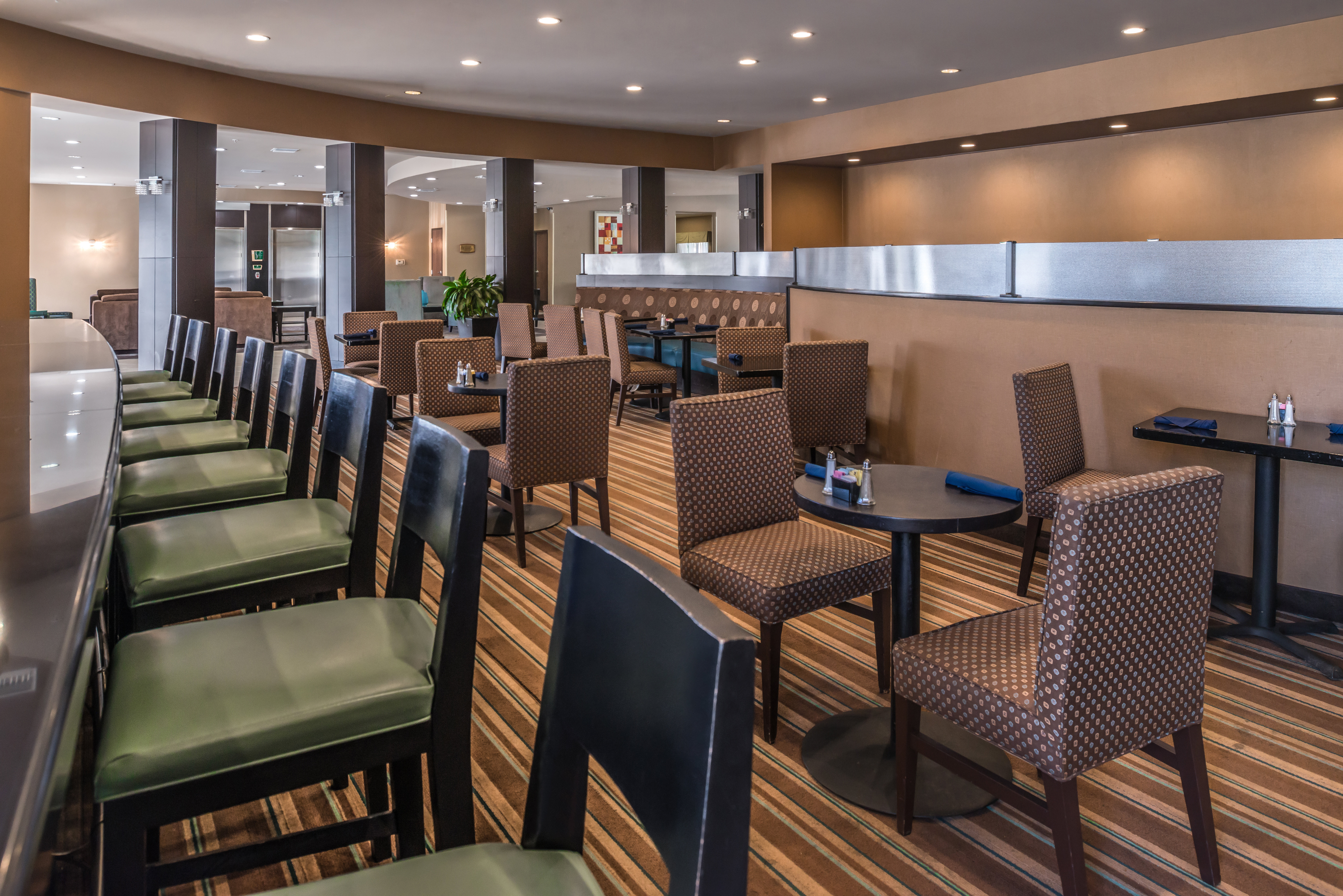 Holiday Inn Ontario Airport 54/73