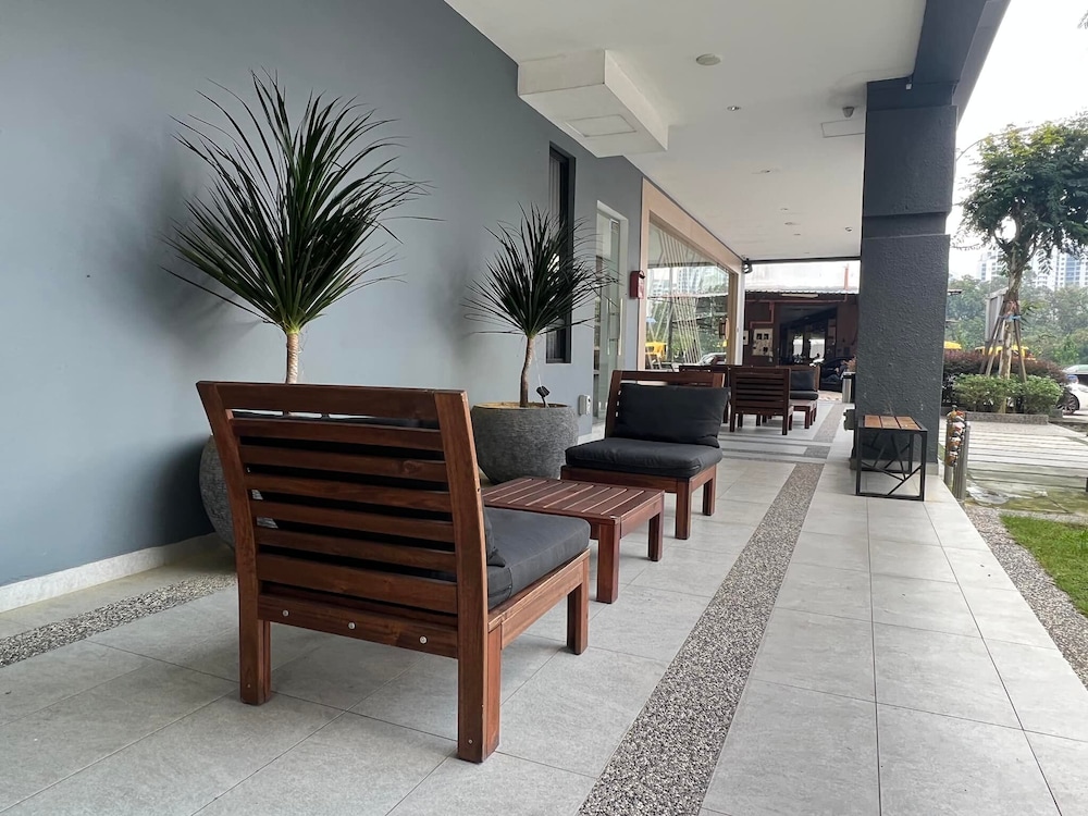 MIYABI HOTEL PERMAS 34/50