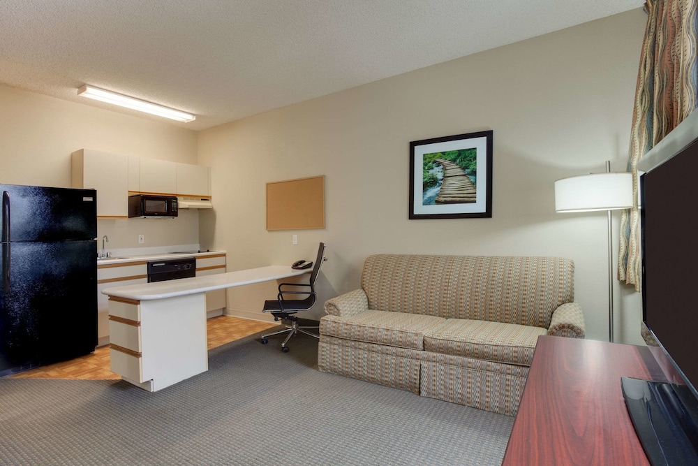 MainStay Suites at PGA Village 15/22