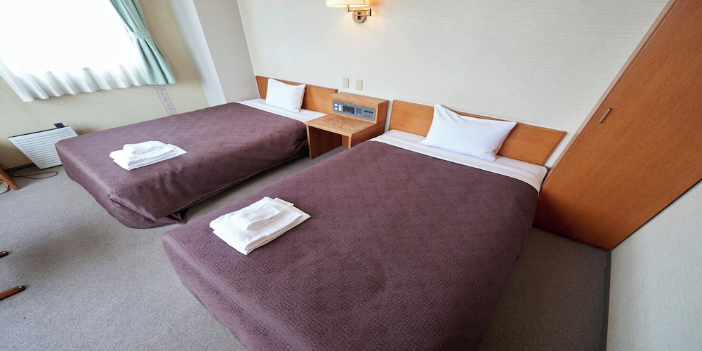 ROOM, TWIN BEDS, SMOKING