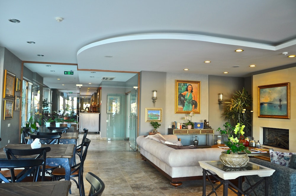 Olira Boutique Hotel & Spa 40/55