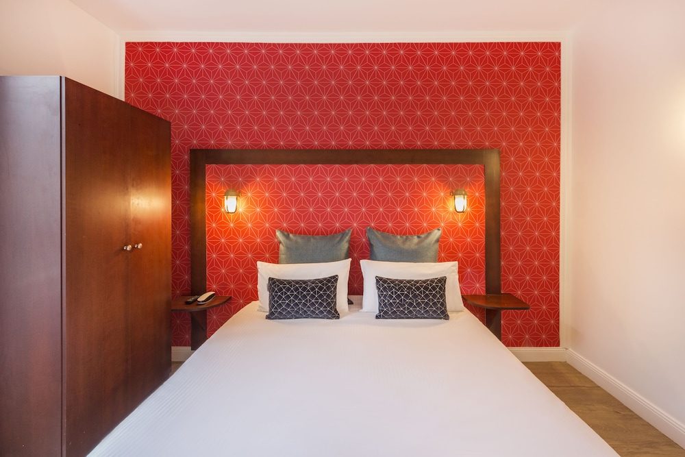 STANDARD, DOUBLE BED