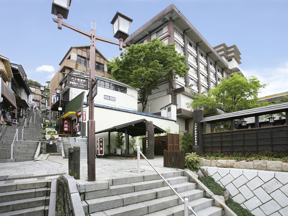 Kishigon Ryokan 67/71