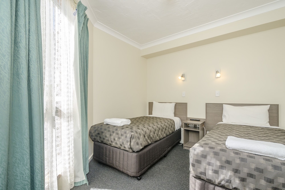Werribee Motel & Apartments 21/63