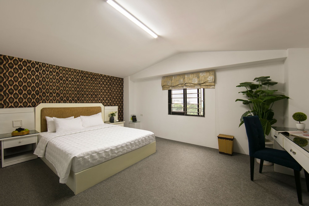 Kingly Hotel 25/56