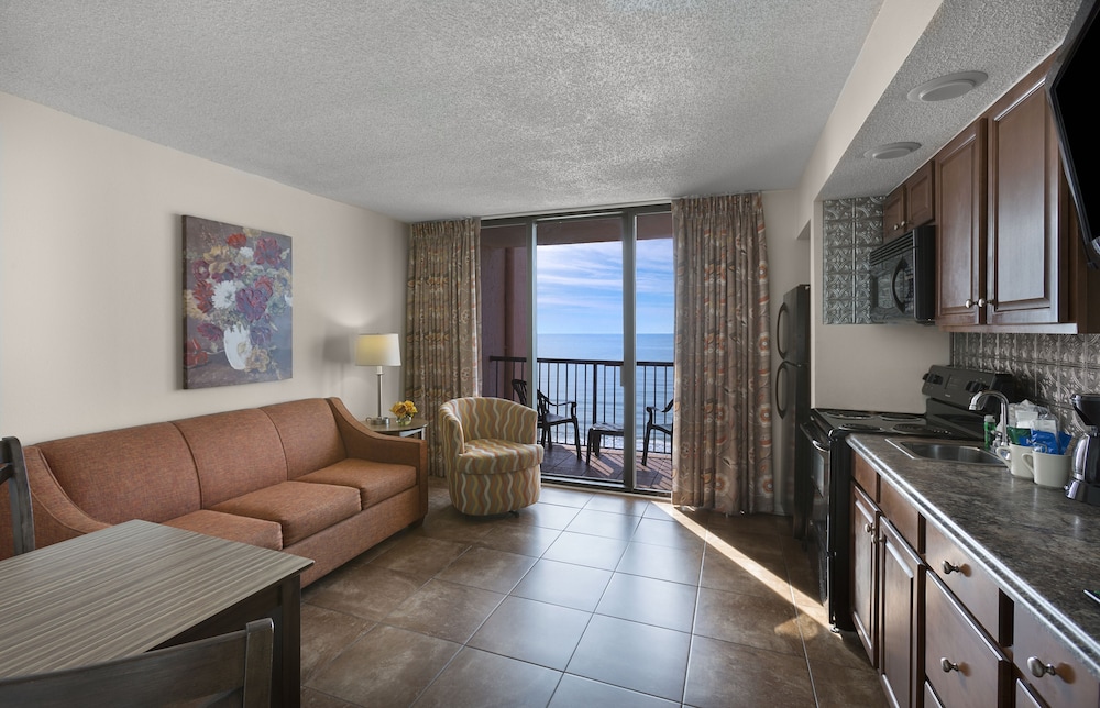 Beach Colony Resort 41/66