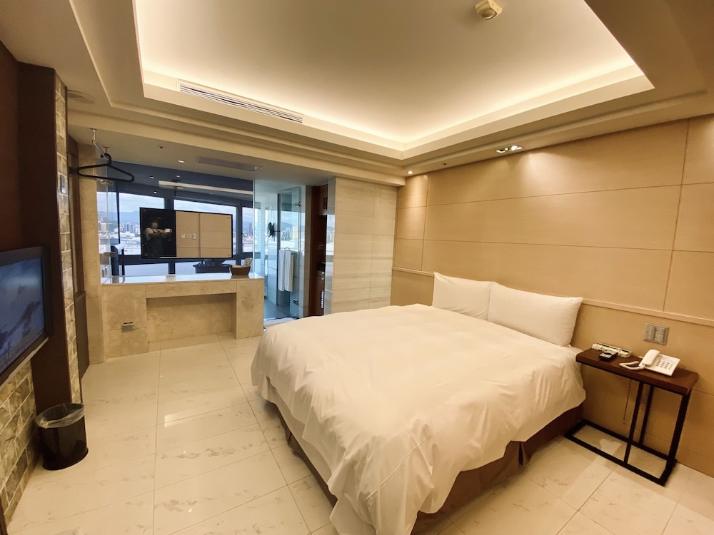 Burgary Hotel 20/50