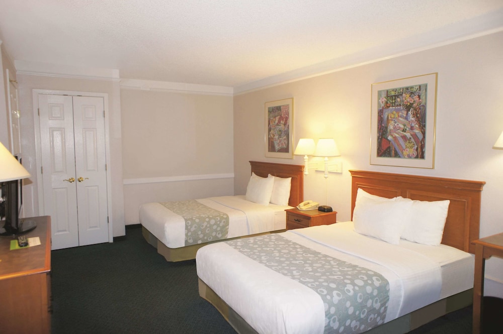 Days Inn by Wyndham Reno 19/47