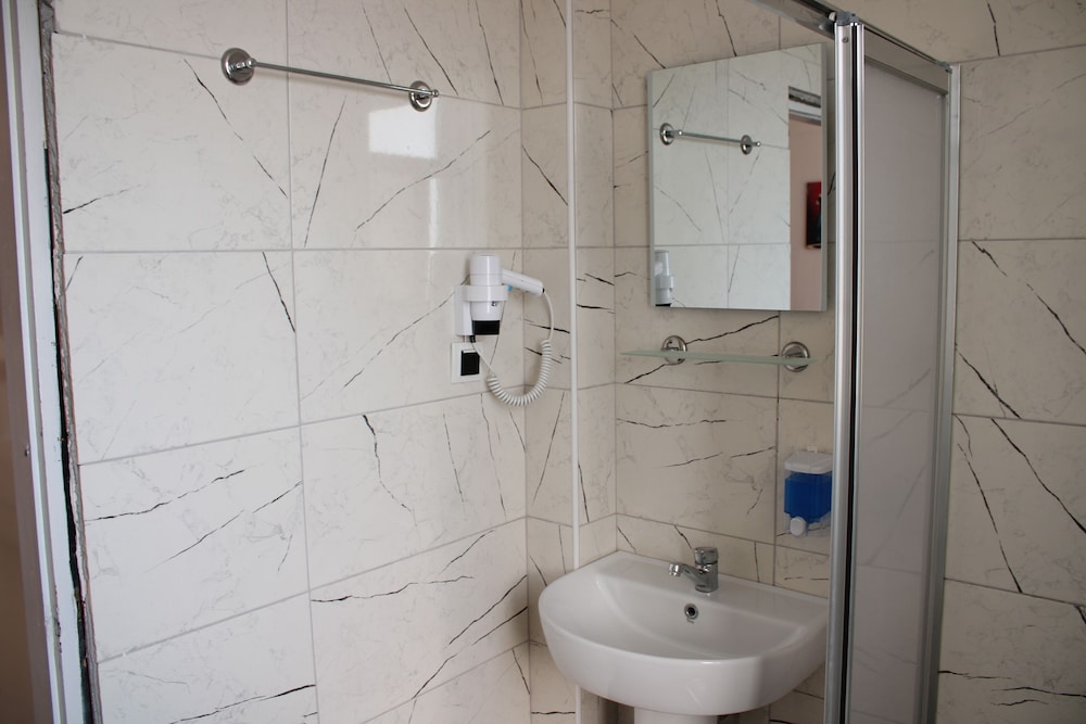 MAX NOVA Hotel 29/30
