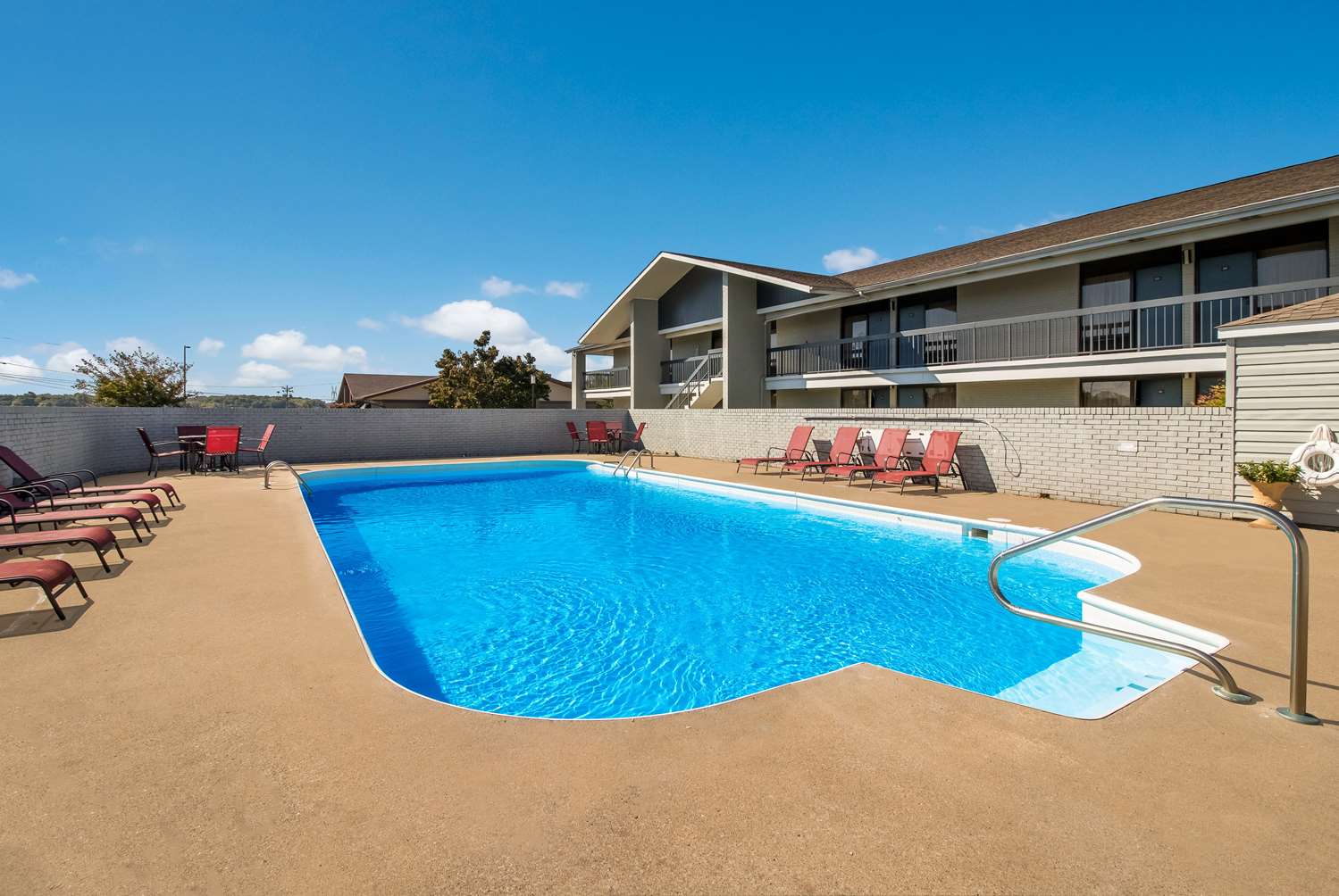 Best Western University Inn 16/18