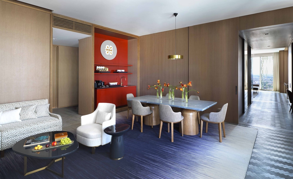 Four Seasons Hotel Kuwait at Burj Alshaya 71/78