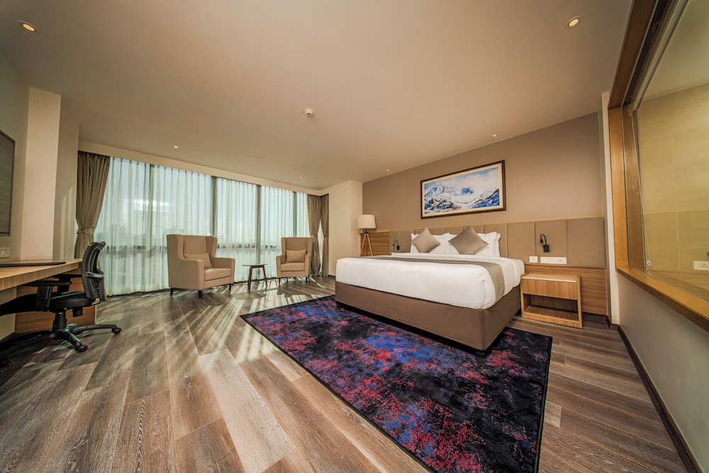 Best Western Plus Kathmandu Hotel 11/37