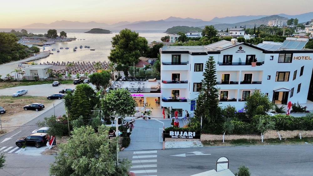 VILA PARK BUJARI 26/50