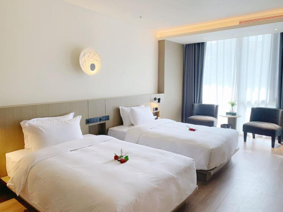 Room, Twin Beds, Garden View, Smoking