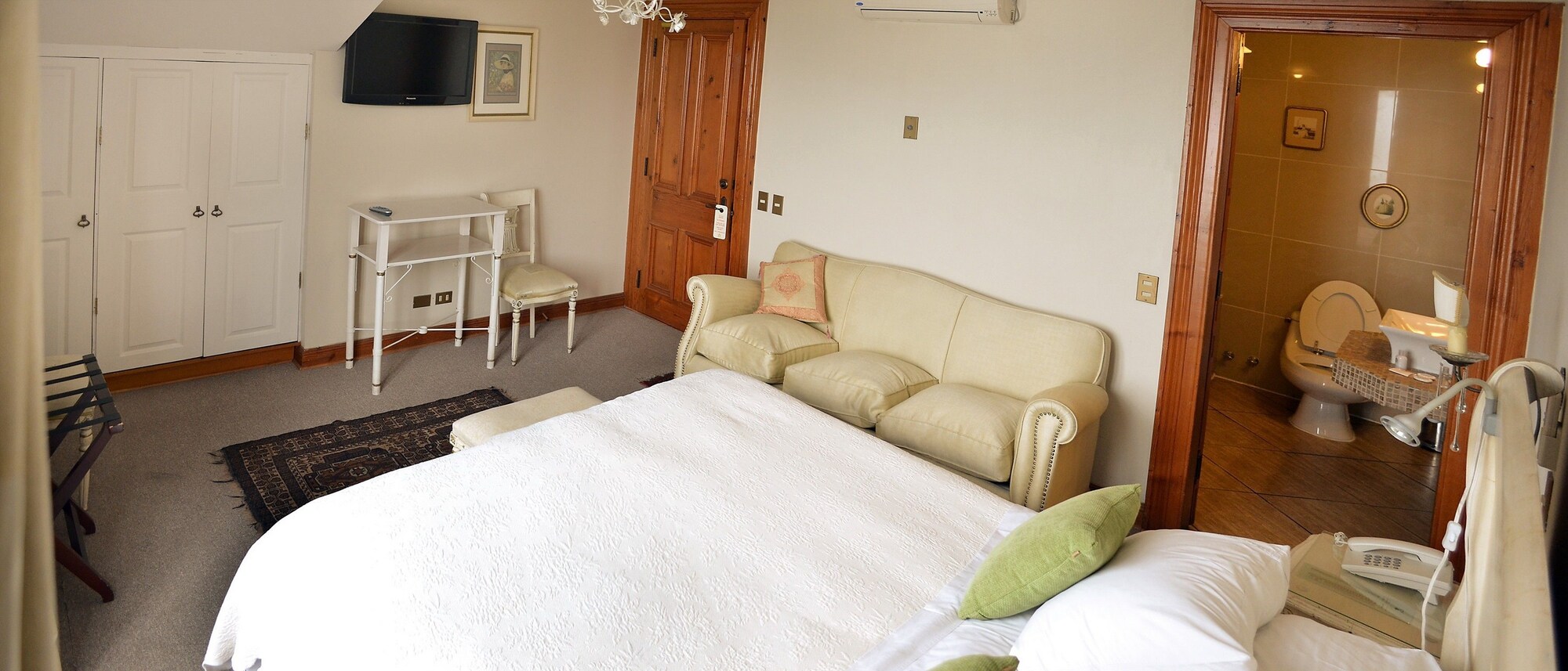 rooms