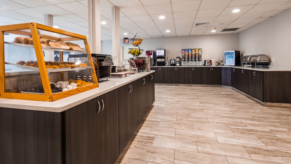 Best Western Plus Alexandria / Fort Belvoir 7/40