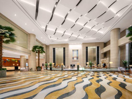 Golden Bay International Hotel 4/21